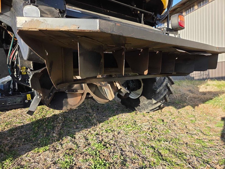 2010-new-holland-cr9065-image-28