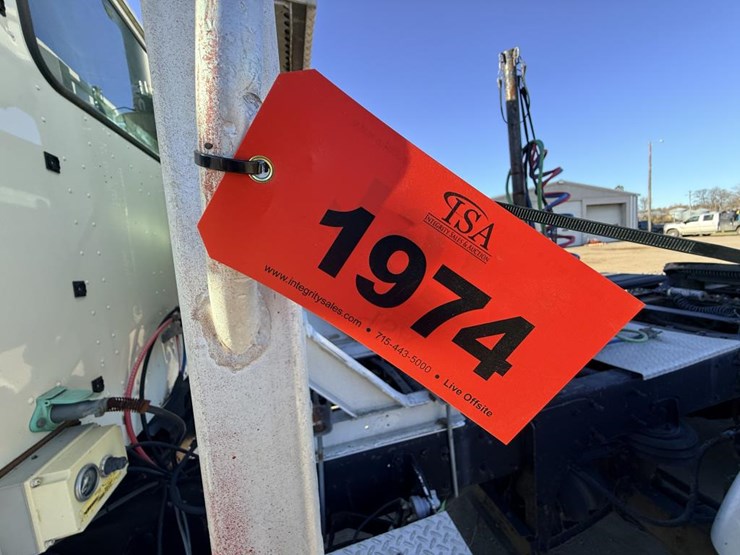 #1974-•-2008-international-eagle-day-cab-truck-tractor-image-72