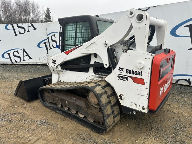 2020-bobcat-t740-image-3