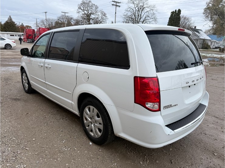 2016-dodge-grand-caravan-image-6
