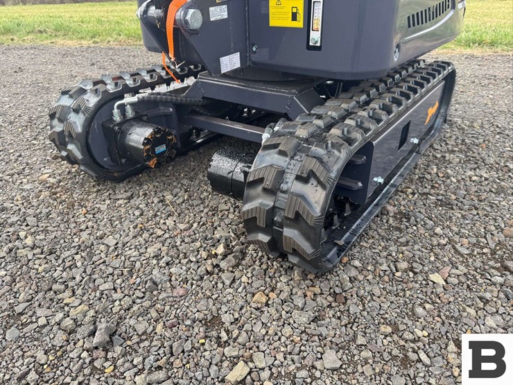 2025-cfg-industrial-mx15rx-mini-excavator-image-14