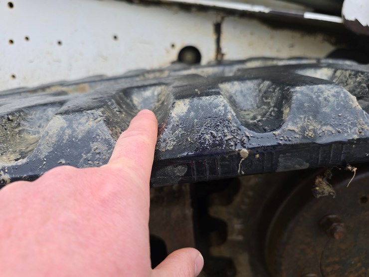 bobcat-t250-image-42