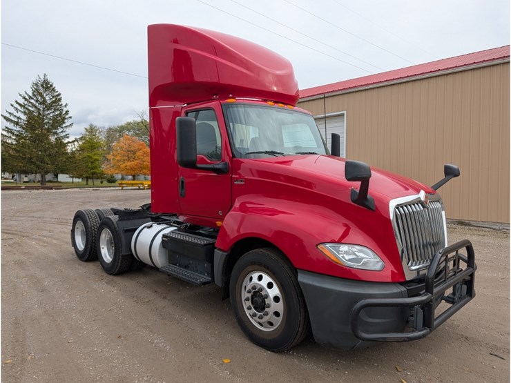 2019-international-lt-image-3