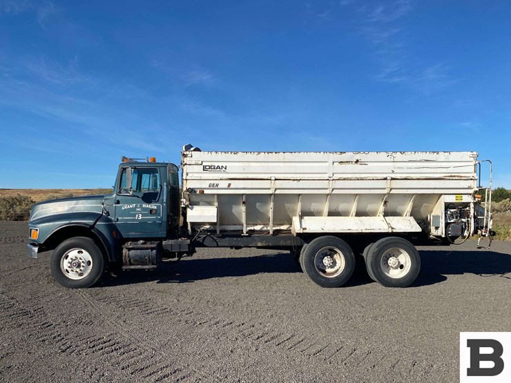 1995-ford-l9000-image-2