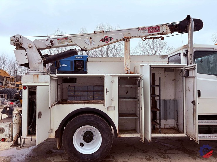 1998-freightliner-fl70-image-49