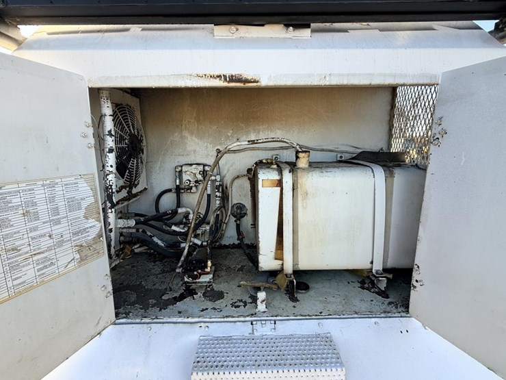 #1981-•-1990-mobil-sweeper-ahl-sweeper-truck-image-19