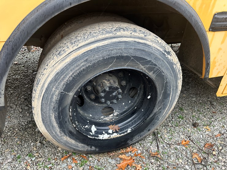 2005-international-pb105-image-7