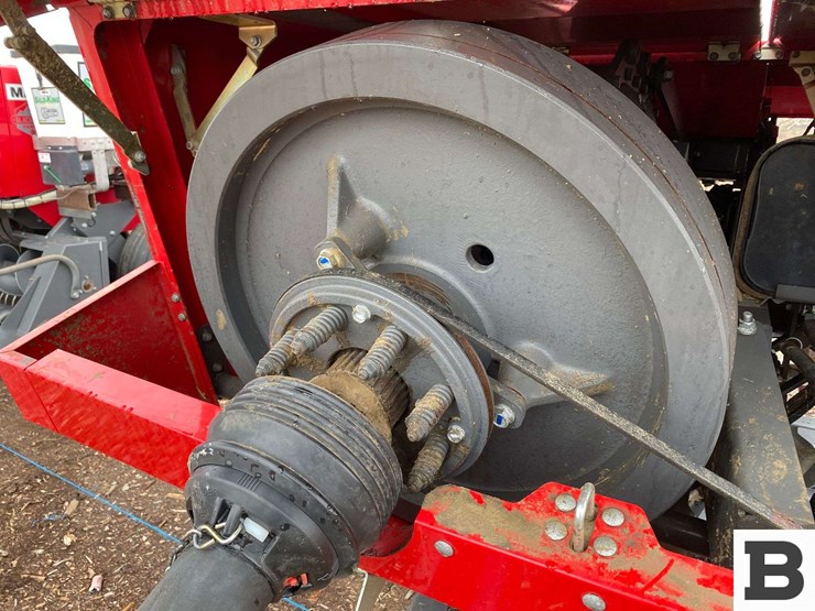 massey-ferguson-1844s-image-13