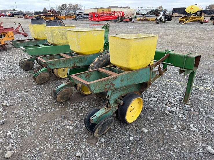 12-john-deere-12-image-5