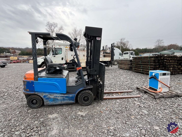 byd-ecb27c-forklift-electric-image-5