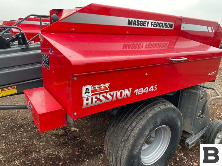 massey-ferguson-1844s-image-43