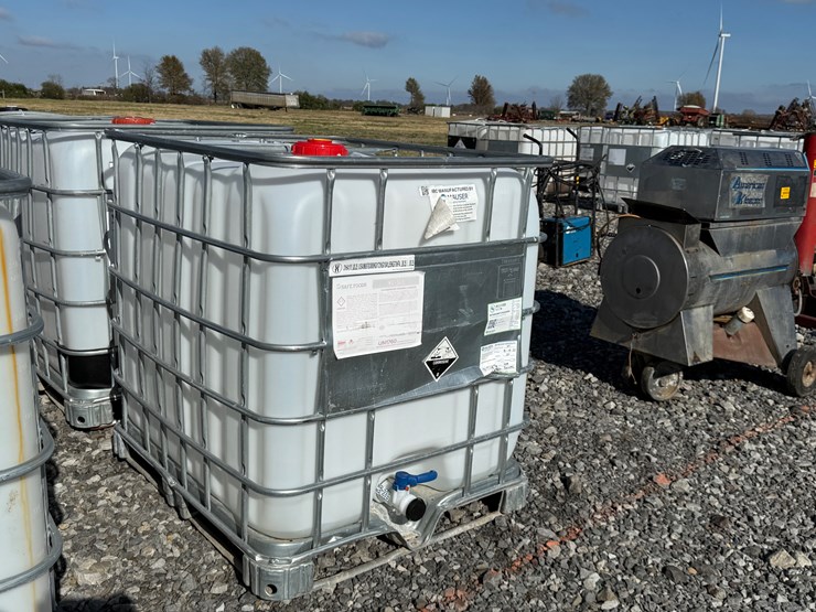 #22629-•-1000-gallon-poly-tank-w/-cage-image-2