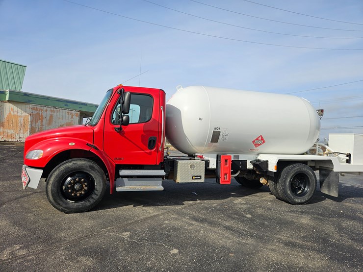 2016-freightliner-s2g-image-5