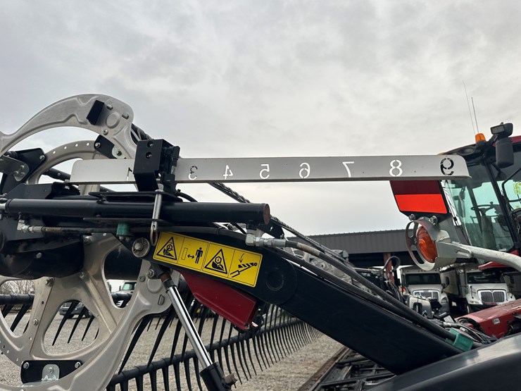 2022-mac-don-fd240-image-37