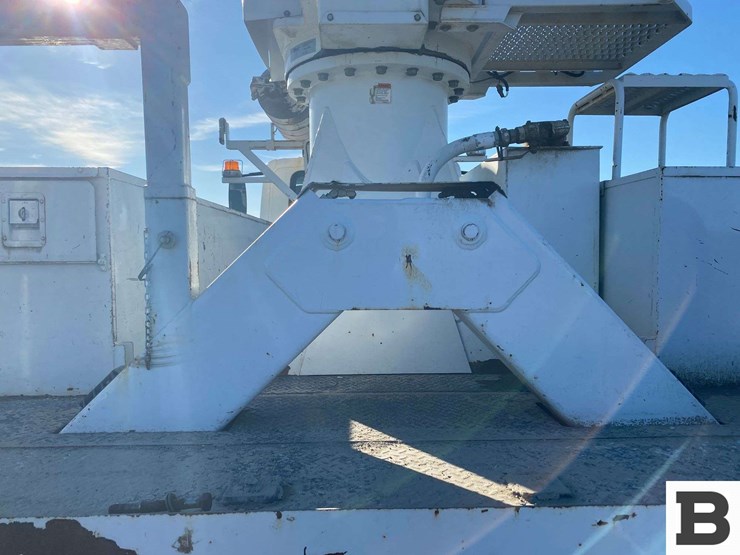 2011-international-durastar-4300-image-28