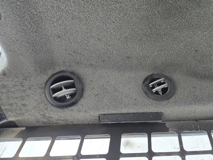 bobcat-t770-image-30