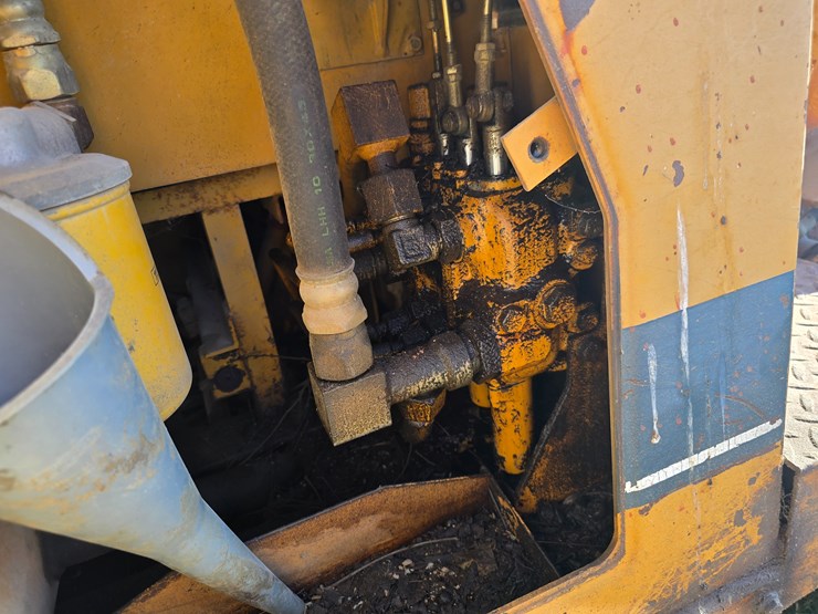 komatsu-d37p-2-image-65