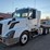 2015-volvo-vnl-day-cab-image-1