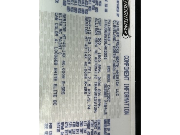 2016-freightliner-ca125-day-cab-image-15