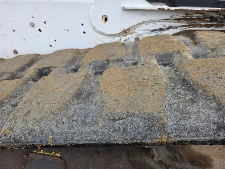 2020-bobcat-t740-image-61