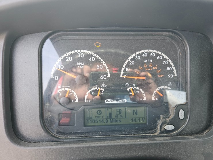 2016-freightliner-s2g-image-59