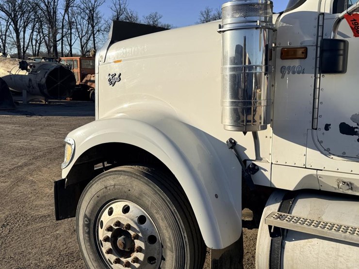 #1980-•-2008-international-eagle-day-cab-truck-tractor-image-11