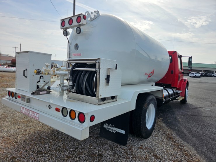 2018-freightliner-s2g-image-16