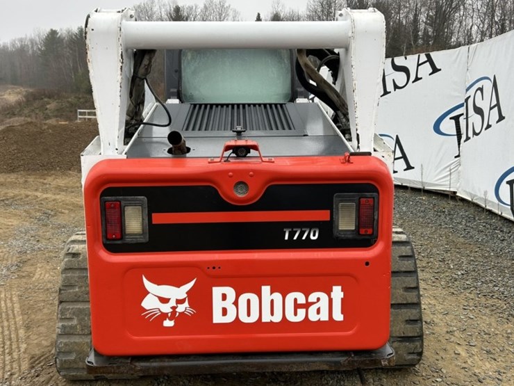 2013-bobcat-t770-image-4