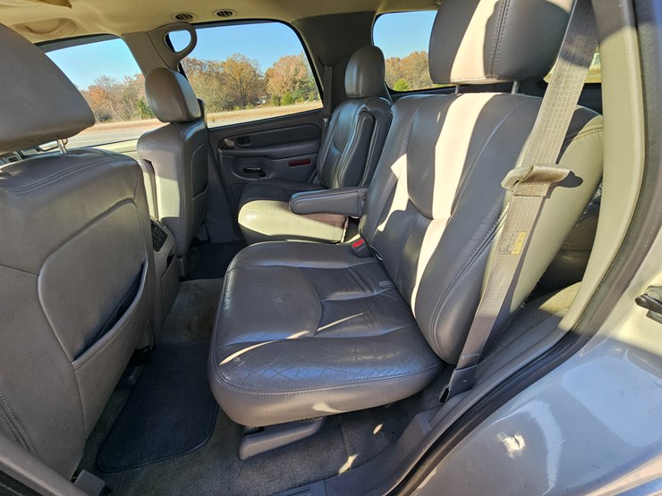 2004-gmc-yukon-image-46