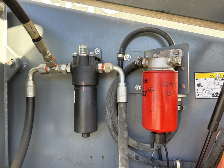 2017-skyjack-sj45t-image-53