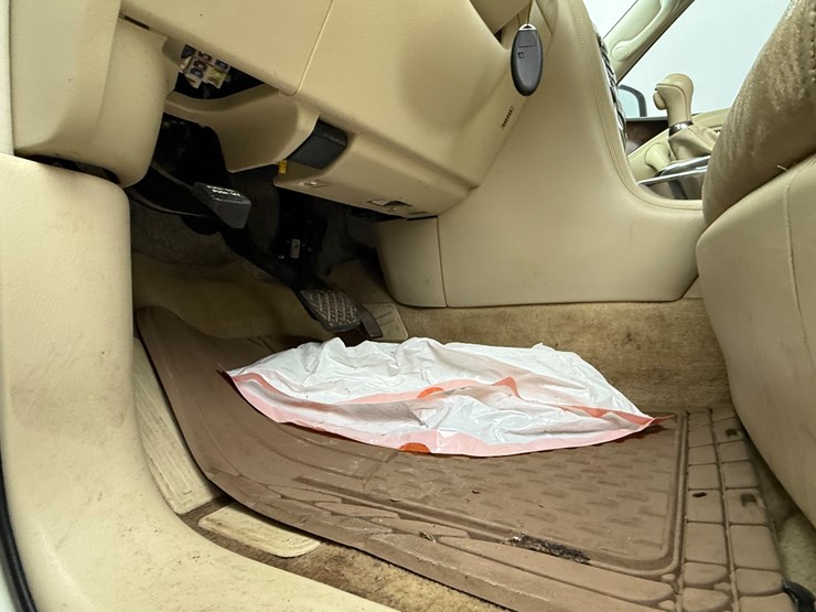 2012-infiniti-qx56-image-50