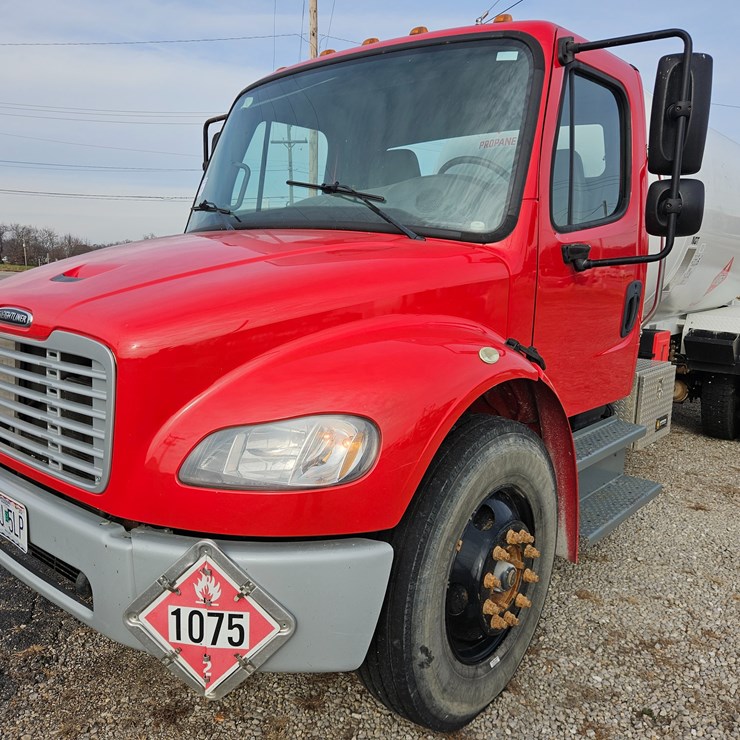 2016 FREIGHTLINER S2G