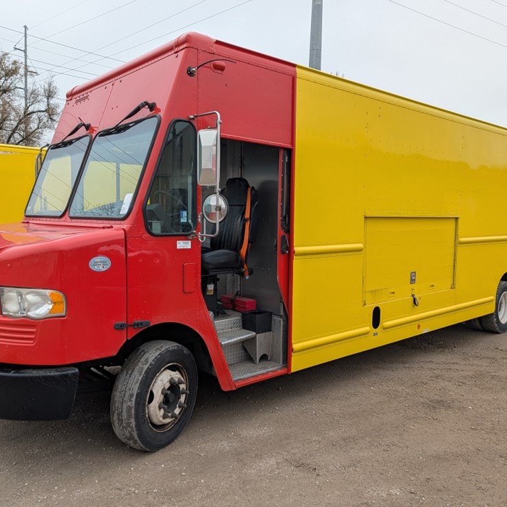 2017 FREIGHTLINER MT55