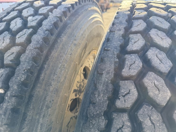 #1952-•-2008-international-eagle-day-cab-truck-tractor-image-73