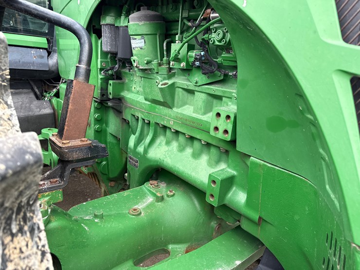john-deere-8320r-image-29