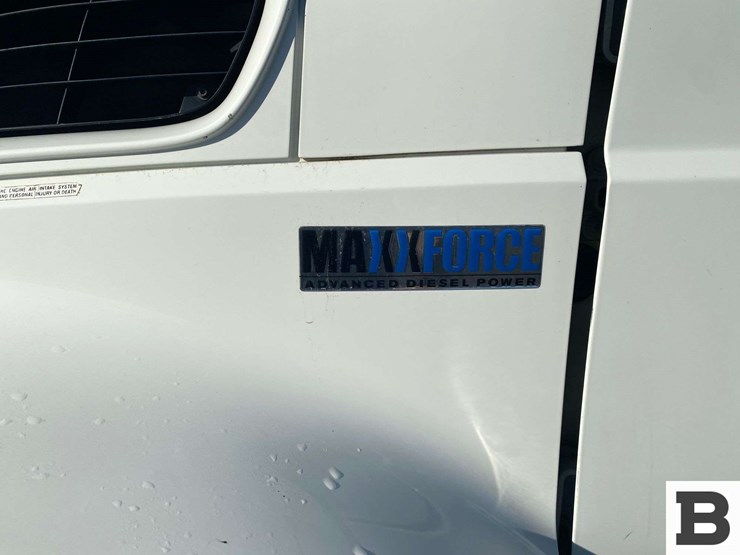 2011-international-durastar-4300-image-16