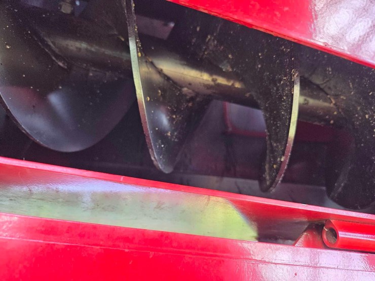 agi-mayrath-hx2-10"x63'-swing-away-auger-image-36