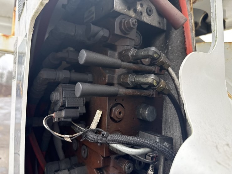 2013-international-4300-sba-image-50