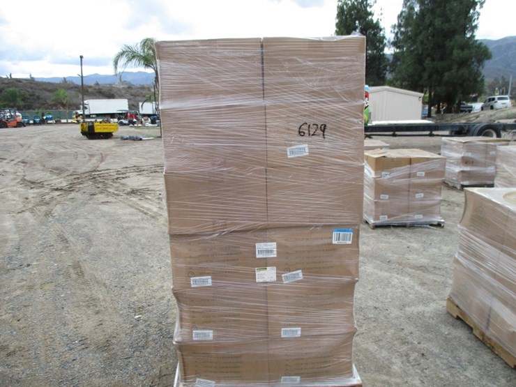 assorted-size-square-cedar-wooden-plant-baskets,-image-3