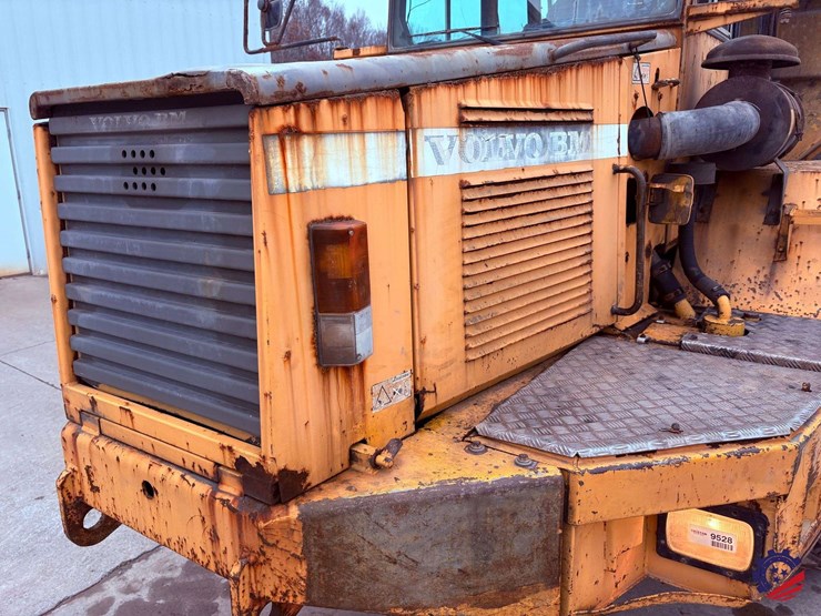 1995-volvo-a30-image-25