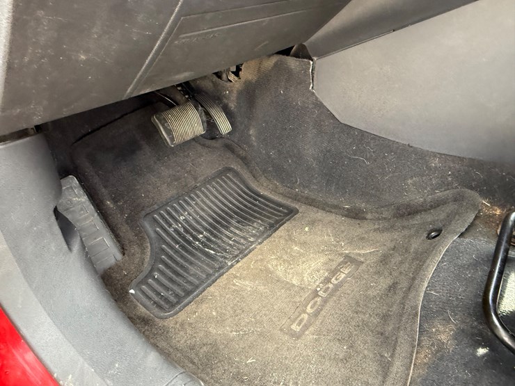 2008-dodge-caliber-image-31