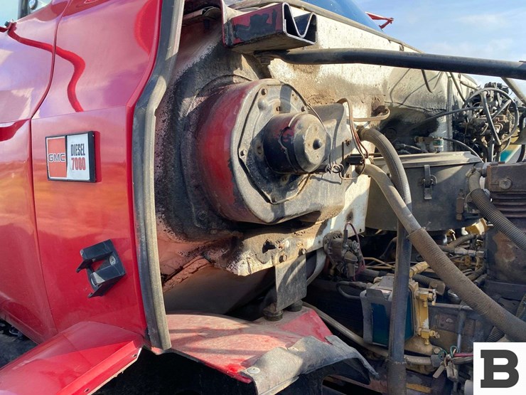 1986-gmc-c7000-truck-image-43