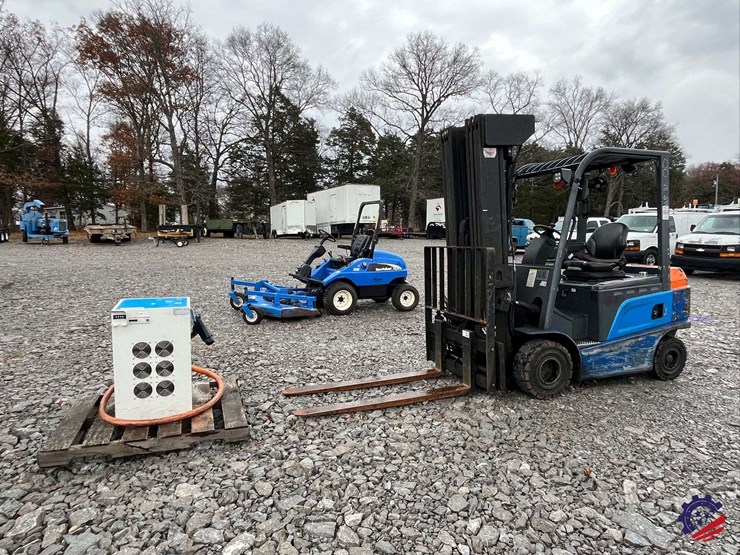 byd-ecb27c-forklift-electric-image-1