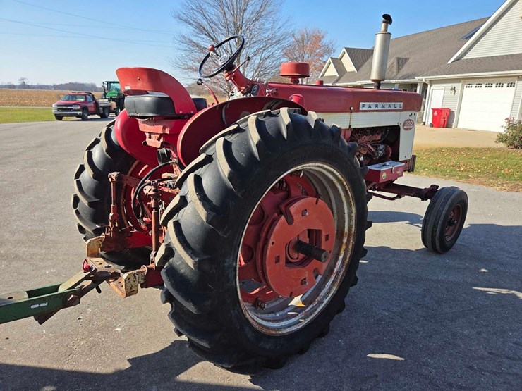 case-ih-560-image-32