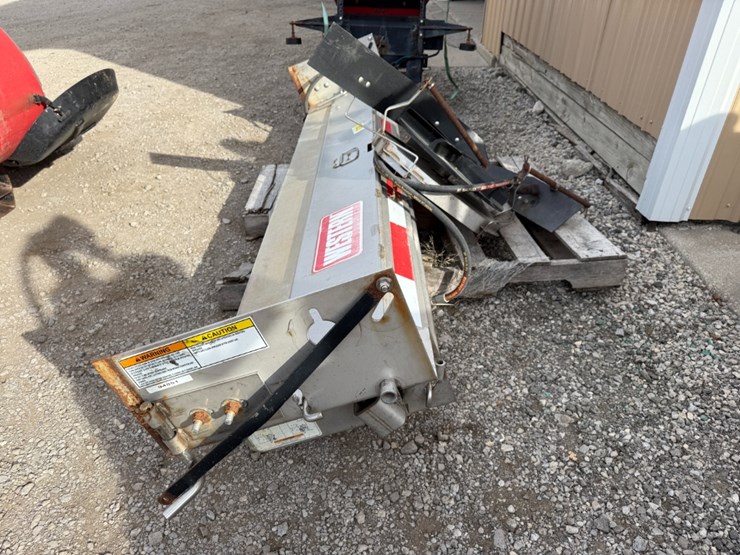 western-uts-696-tailgate-spreader-image-6