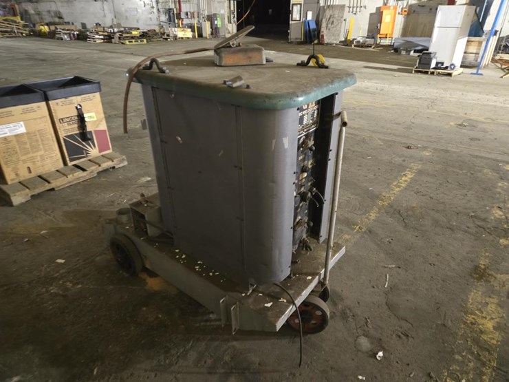 #3463-•-p&h-da300hfgw-ac-dc-arc-welder-image-2