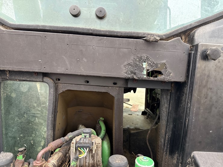 john-deere-6400-image-13