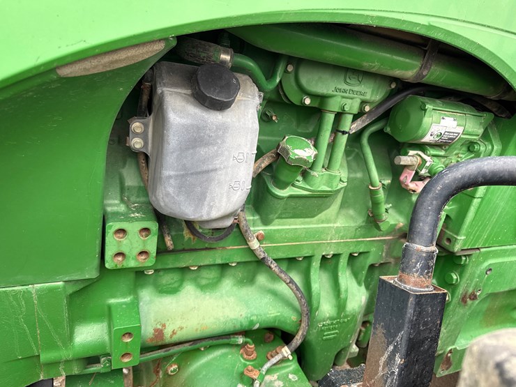 john-deere-8320r-image-23