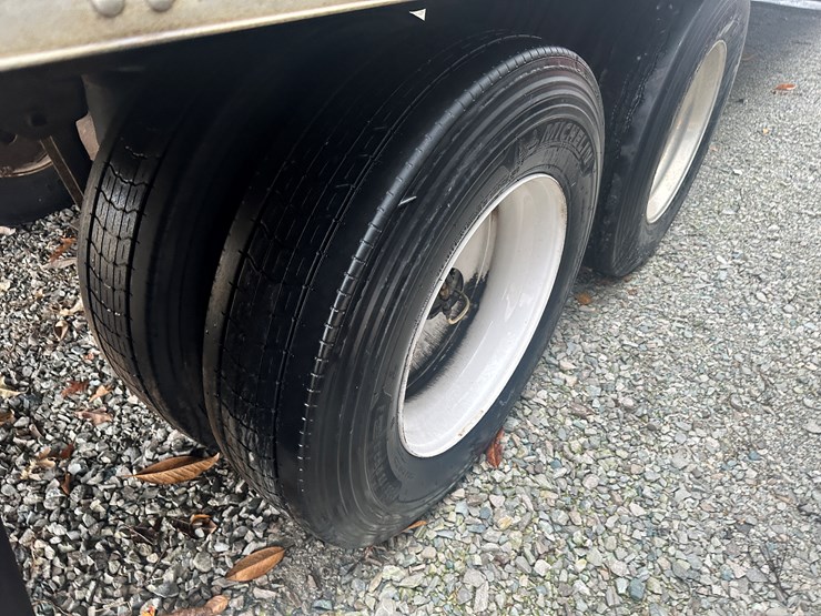 2007-utility-van-image-10