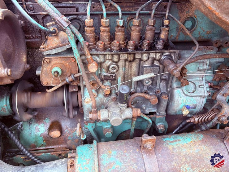 1995-volvo-a30-image-93